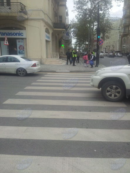 Пешеходы