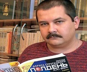 Э-книга: Сергей Лукьяненко. Человек, который многого не умел