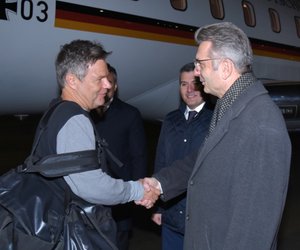 German vice chancellor arrives in Azerbaijan German vice chancellor arrives in Azerbaijan