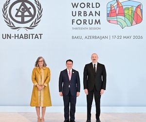 Əliyev Ümumdünya Şəhərsalma Forumunun 13-cü sessiyasının açılış mərasimində iştirak edir Əliyev Ümumdünya Şəhərsalma Forumunun 13-cü sessiyasının açılış mərasimində iştirak edir
