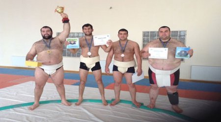 В Баку прошел международный турнир по сумо