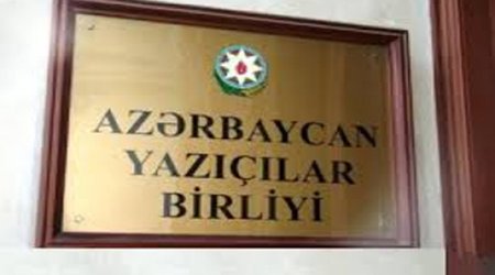 Anar baş redaktorları Yazıçılar Birliyinə yığacaq