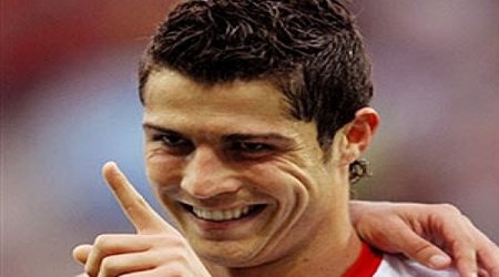 Роналду признан лучшим футболистом года по версии World Soccer