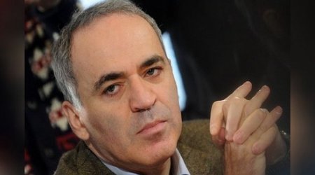 Гарри Каспаров желает приехать в Баку