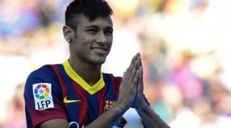 Neymar: "Tezliklə yaşıl meydandayam"