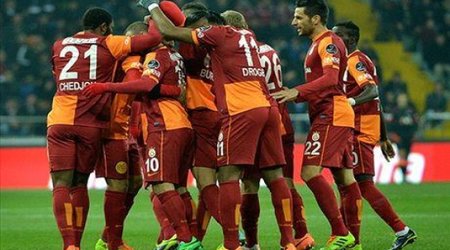 "Qalatasaray" büdrədi