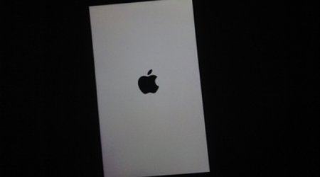 Ответ Apple на жалобы про «экран смерти» в iPhone