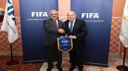 Ровнаг Абдуллаев встретился с президентом ФИФА