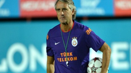 Mançini göndərəcəyi üç oyunçunun adını açıqladı