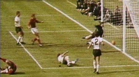 FIFA Tofiq Bəhramovun səhvini 48 ildən sonra etiraf etdi