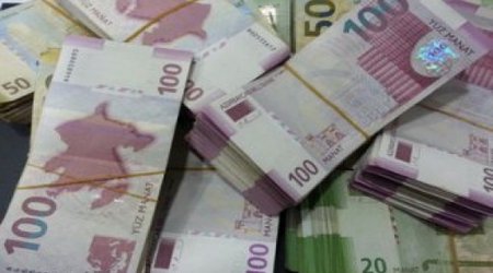 Среднемесячная зарплата в Азербайджане - 423 маната
