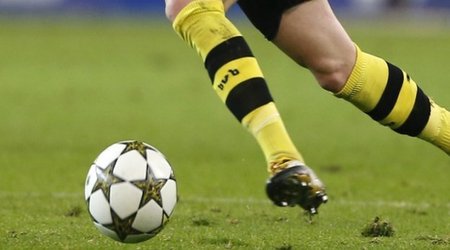 17 yaşlı futbolçunun 41 yaşının olduğu məlum oldu