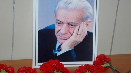 Xalq şairinin vəfatından 5 il keçir