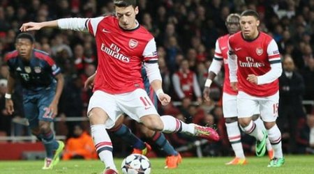 Podolski: "Yalnız Özilin tənqid olunması ədalətsizlikdir"