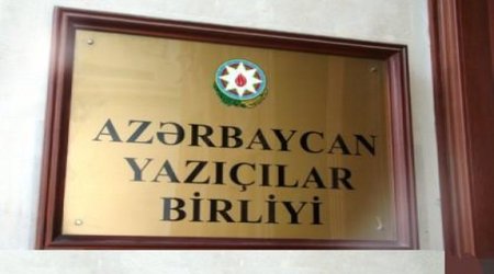 Bakıda evsiz yazıçılara ayrılan 9 mənzildən 4-ü satılıb