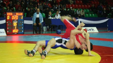 Azərbaycanlı erməniyə qalib gəldi, Avropa çempionu oldu