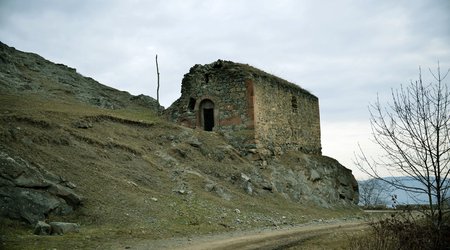Tarixi abidələr: Hacıkənddə Alban məbədi - FOTOLAR