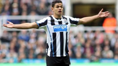 "Nyukasl"ın futbolçusu "Arsenal" yolunda