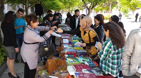 Lənkəranda kitab sərgisi - FOTO