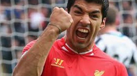 İlin futbolçusu oldu
