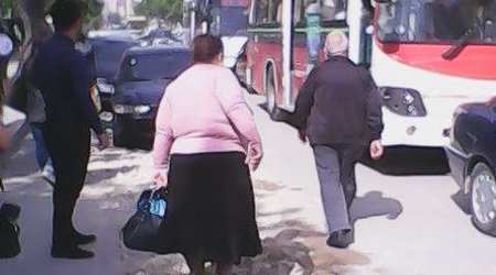 “İnqilab”da biabırçılıq – FOTO