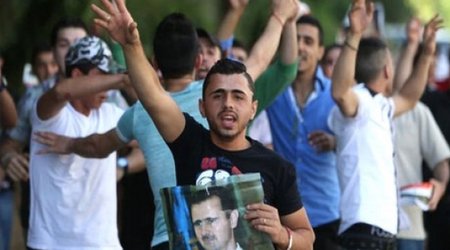 Syria refugees vote in election