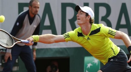 Andy Murray battles into French Open quarter-finals