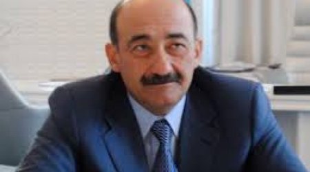 Nazirdən yazıçılara irad