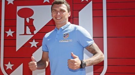 Mario Mandzukiç "Atletiko"ya keçdi