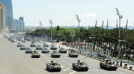 Azerbaijan interested in Pakistani weapons