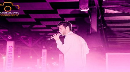 Эльдар Гасымов выступил с концертом “Eldar summer live show”