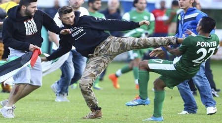 Footballers attacked during 'friendly' match - VIDEO