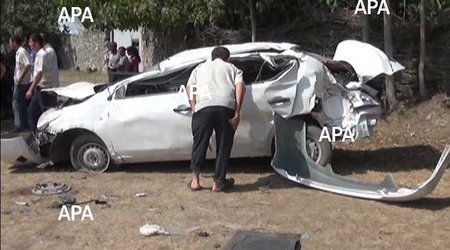 Polis rəsinin köməkçisi ailəsi ilə birlikdə qəzaya düşdü, qızı öldü - FOTOLAR