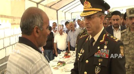 Şəhid olan gizirin medalı 11 yaşlı oğluna təqdim edilib - FOTO - VİDEO