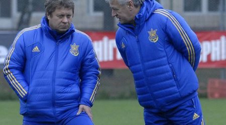 Sovetlərin əfsanəvi futbolçusu meydançada öldü - FOTOLAR