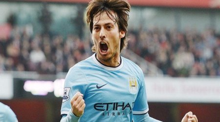 Silva signs long-term deal with Manchester City