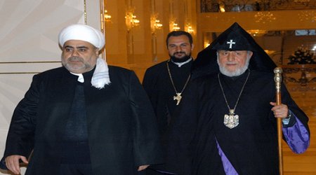 Azerbaijan’s Muslim leader replies to Armenian catholicos