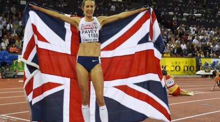 Jo Pavey, 40, wins European Championship 10,000m