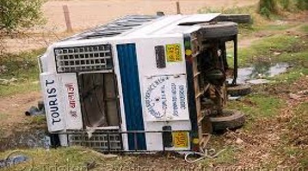 Two killed in bus crash in Azerbaijan’s capital