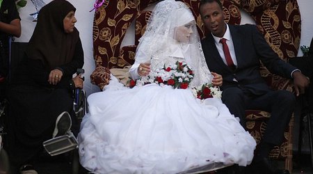 UN pays for Palestinian couple to tie the knot and even help with their honeymoon - PHOTO