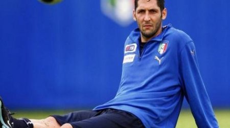 Materatsi 41 yaşında futbola qayıtdı