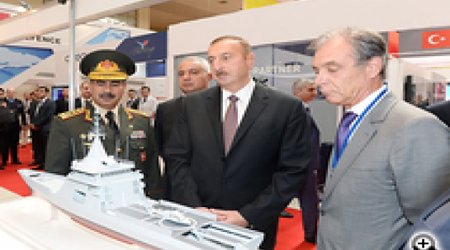 Azerbaijan shows off arms industry at country's first weapons show