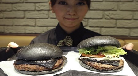 Even the cheese is black! - VIDEO