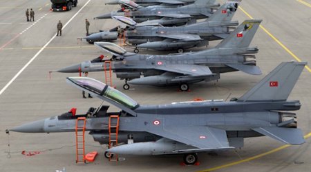 Turkish warplanes fly in Azerbaijan joint drills