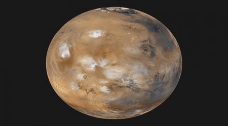 Should the first manned mission to Mars be all WOMEN?