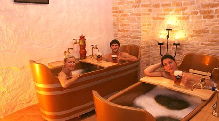 Inside the beer spa in Prague - PHOTO+VIDEO