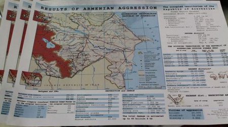 Азербайджанские студены поставили армян на место - ФОТО