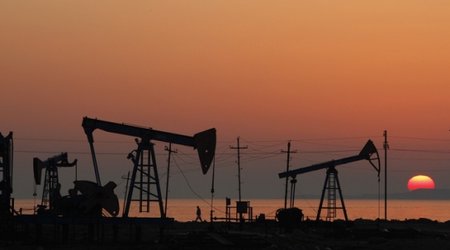 Azerbaijan's reliance on oil increases in 2015 budget
