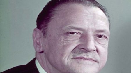Uilyam Somerset Moem. Mister çoxbilmiş (Hekayə)