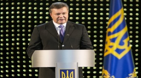 Yanukovych urges Ukraine, Azerbaijan to cooperate on energy exports